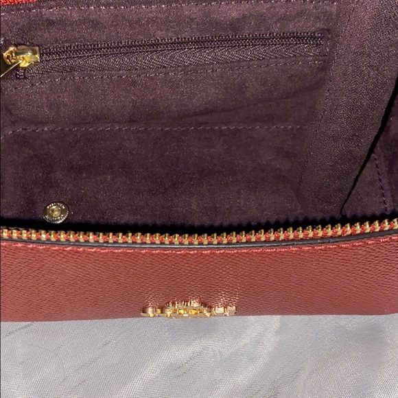 Coach Metallic Vanity - Picture 4 of 8